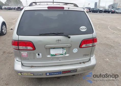 2002 Toyota Sienna Le/Xle from USA, damaged, VIN 4T3ZF13C22U467131